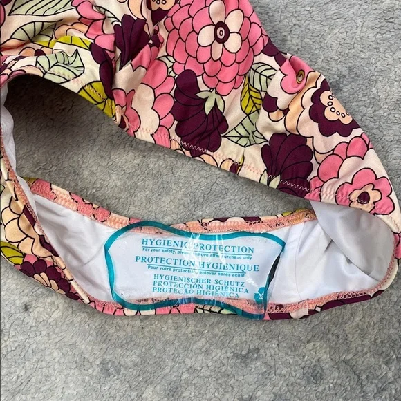 NWT Dodo Bar Or A Sunday Drive Swimsuit One Piece Retro Floral Plunge Twist Sz S - Picture 9 of 11